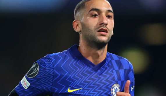 Tre futbollistëve të Chelseat te  klubi anglez, Ziyech njëri prej tyre