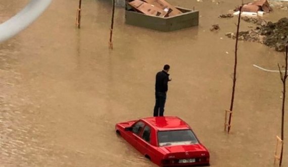  Skenderaj dhe Mitrovica në gjendje të jashtëzakonshme