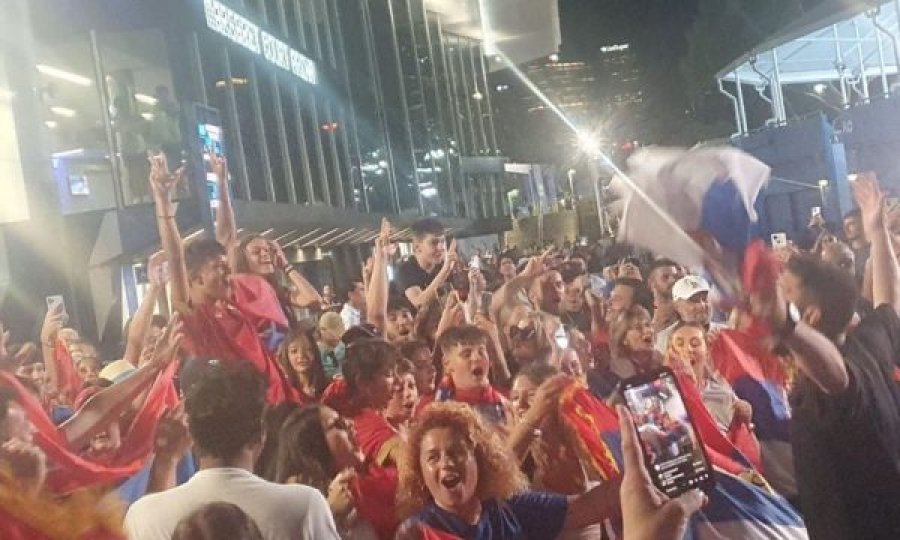 Tifozë serbë provokojnë edhe  në Australi,  këndojnë  këngë “Kosova është Serbi”
