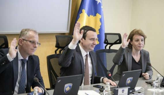 Qeveria e Kosovës mban mbledhje, zbulohet arsyeja