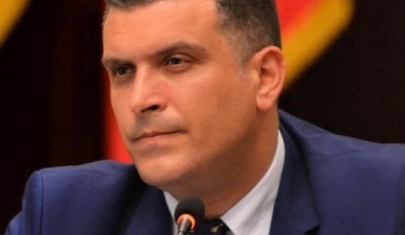 Si hapi studio ligjore në Shqipëri ish zyrtari i FBI, Blushi: Bashkë me ortakun e tij ishin angazhuar kundër opozitës