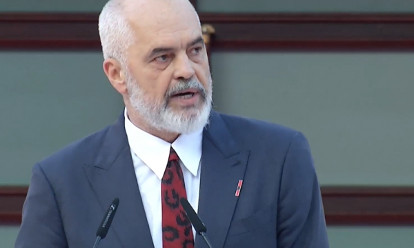 Rama flet me superlativa për ish-Presidentin, Clinton