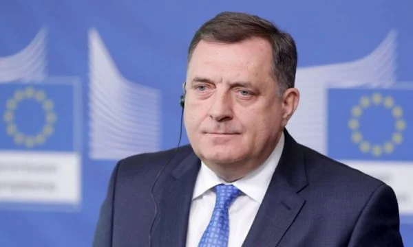 Eurodeputetët kërkojnë vendosjen e sanksioneve ndaj Dodikut