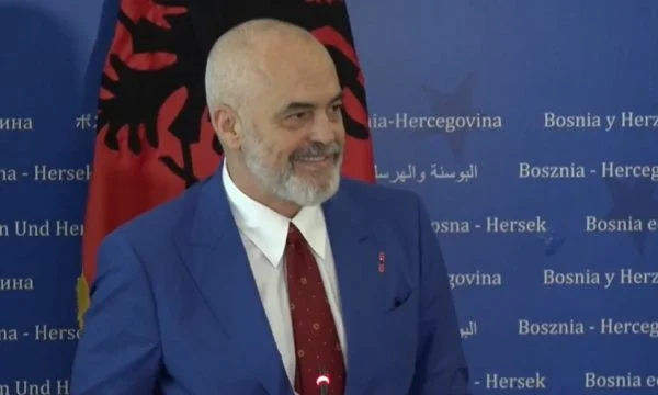 Edi Rama kërkesë Bosnjë-Hercegovinës: Të mundësohet lëvizja me karta identiteti për qytetarët e Kosovës