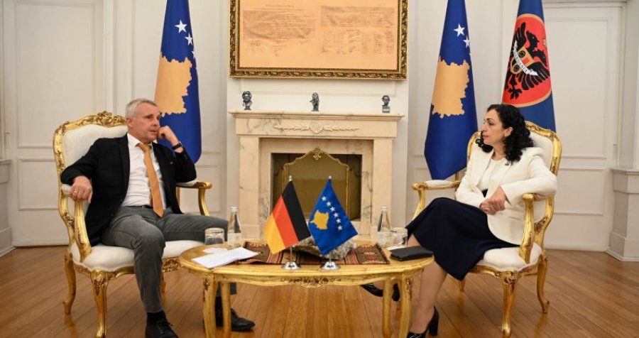 Vjosa Osmani, ka pritur në takim ambasadorin e Gjermanisë në Kosovë