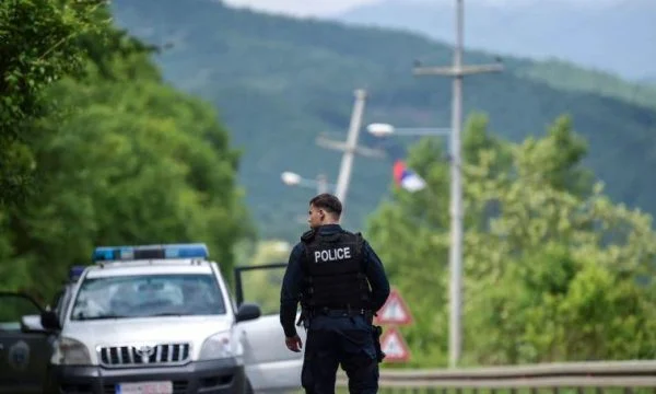 Qeveria ka pranuar ta zvogëlojë praninë e policisë në komunat veriore, deeskalimi finalizohet brenda dy javësh