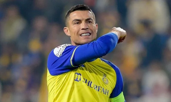 Al-Nassrit të Ronaldos i bllokohen transferet