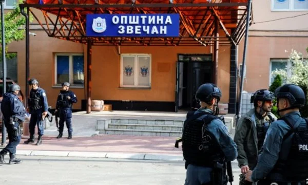 Tërhiqet 25% e Policisë së Kosovës nga objektet komunale në veri të Mitrovicës