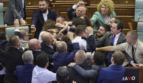 Më 1 Maj zgjidhje ose dryrin Kuvendit!   