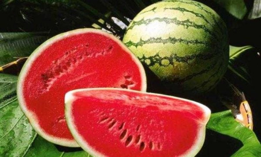 Ja pse shalqiri është i shëndetshëm në ditët me vapë