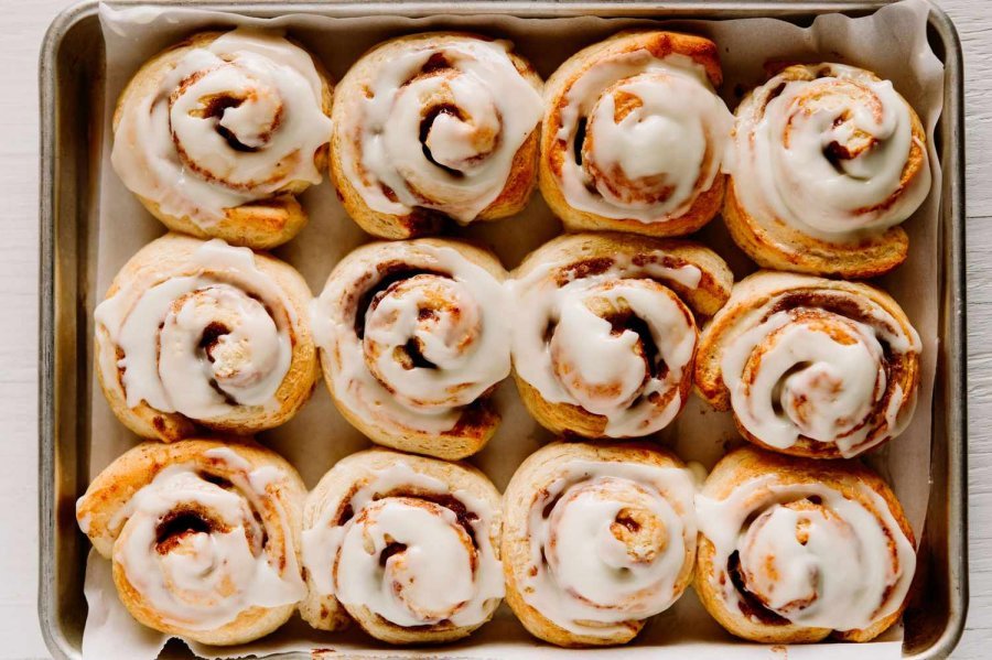 Receta e Pepës: Role me kanellë (Cinnamon Rolls)