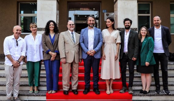 Hovenier dhe Rama nënshkruajnë marrëveshje bashkëpunimi me ‘Autostrada Biennale’