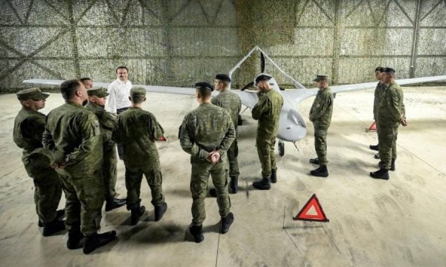 Pasi Kurti ekspozoi dronin 'Bayraktar' vjen reagimi nga KFOR