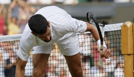 Tenisti serb Novak Gjokoviqi dënohet ashpër rër sjellje arrogante