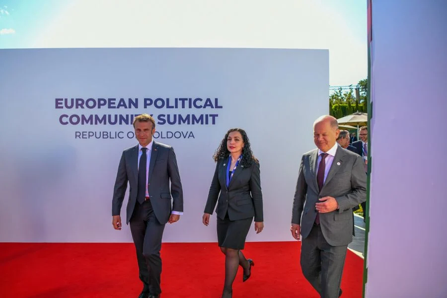 Osmani: Së bashku me Macron dhe Scholz diskutuam zhvillimet e fundit në Kosovë