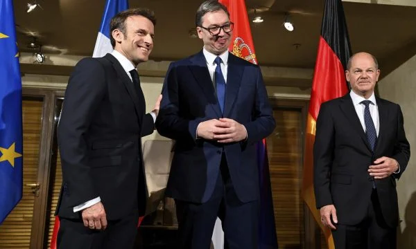 Macron, Scholz dhe Borrell nisin takimin me Vuçiqin