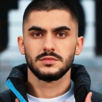 Butrint Imeri marton vëllain, merr vëmendjen me pamjen e tij