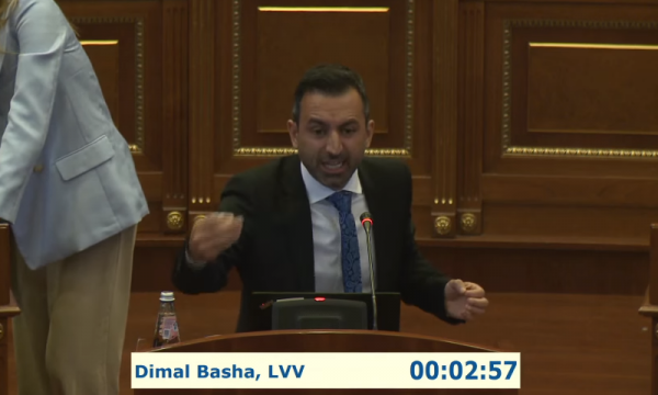Dimal Basha i VV’së godet Borellin pas tri kërkesave që ia bëri Kosovës, i kërkon opozitës të reagojë