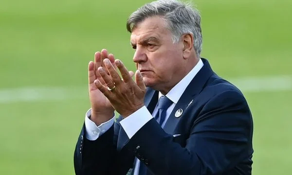 Zyrtare: Sam Allardyce largohet nga Leeds United