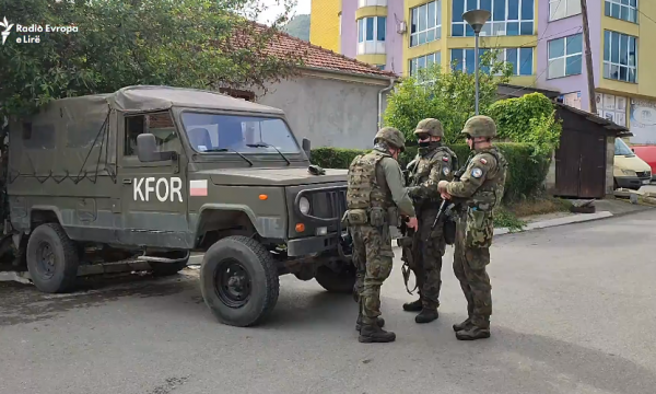 Protestat vazhdojnë, BE-ja rrit presionin diplomatik mbi Kosovën