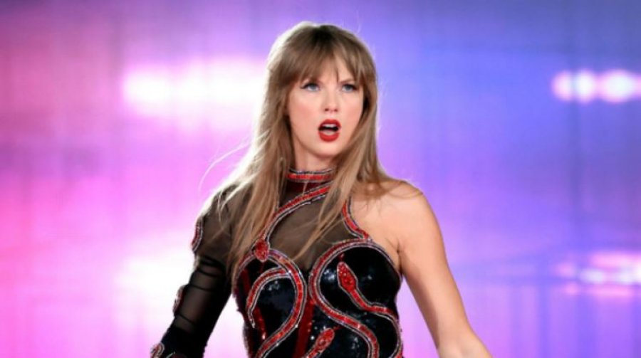 Pse njerëzit po veshin pelena në koncertet e Taylor Swift?