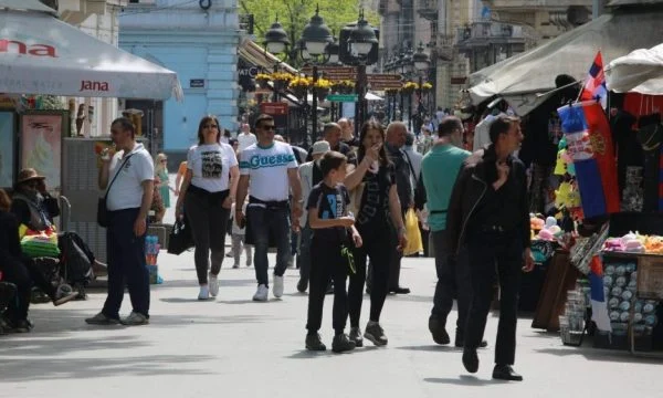 Anketa që rrëzon çdo propagandë të Vuçiqit: Vetëm 11% e serbëve do të luftonin për Kosovën