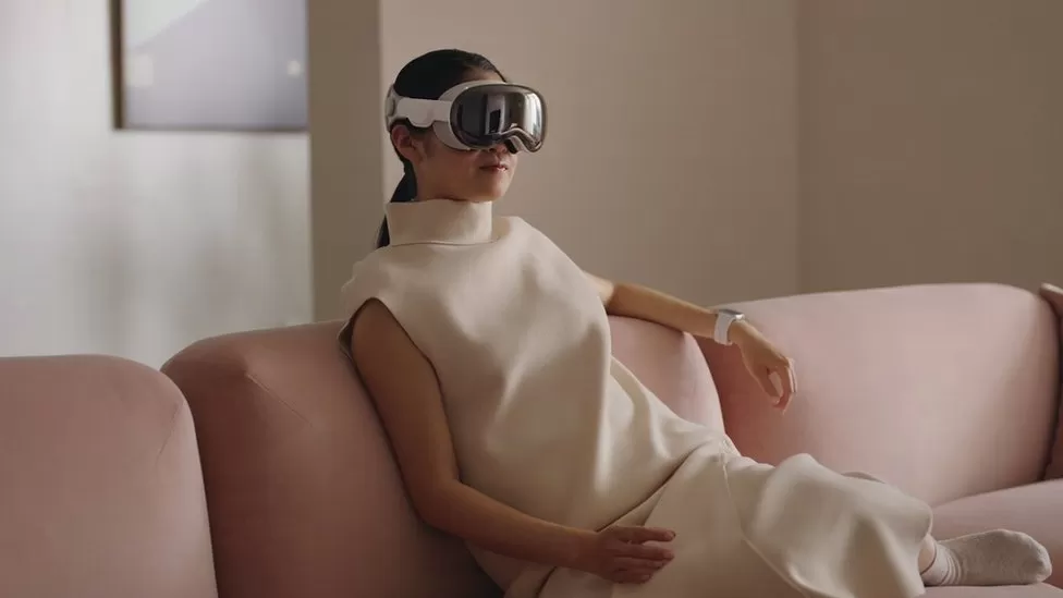 Apple prezanton kufjet e reja të realitetit virtual, do të shiten me çmimin marramendës