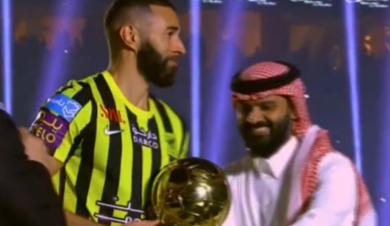 Benzema prezantohet para 60 mijë tifozëve me 'selam alekem'