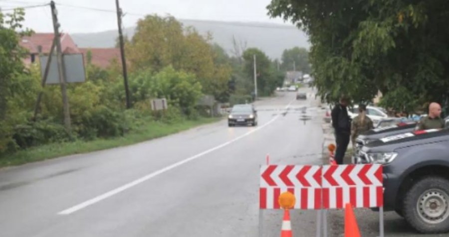 Në Zveçan sulmohen dy persona në veturë nga persona të panjohur