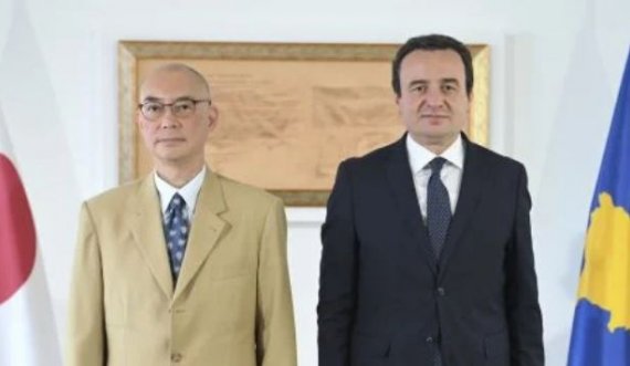 Kurti mirëpriti në takim diplomatin japonez