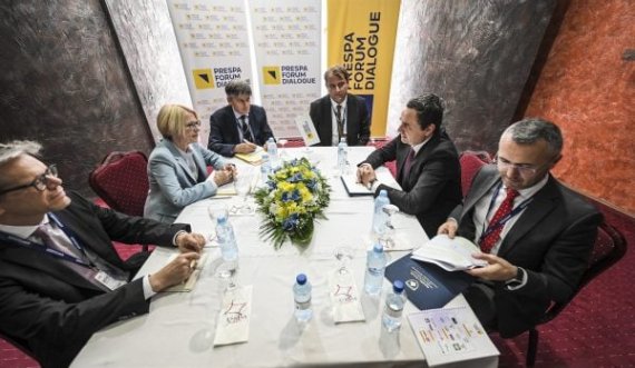 Kurti takon Sekretaren e Shtetit të Zvicrës, rikthekson kërkesën për lirim të menjëhershëm të tre policëve të rrëmbyer