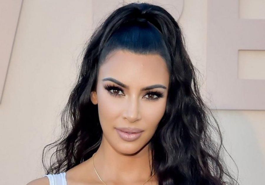 Kim Kardashian: Dua të jem shembull për fëmijët e mi