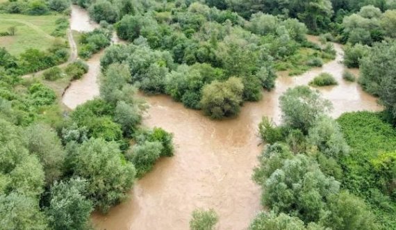 Si u përmbys vetura me tabela të Kosovës me 4 pasagjerë në Lepenc