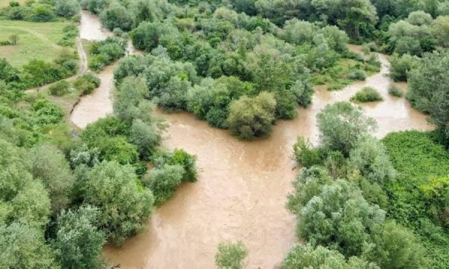 Si u përmbys vetura me tabela të Kosovës me 4 pasagjerë në Lepenc