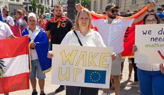 Në Vjenë protestohet në mbështetje të Kosovës