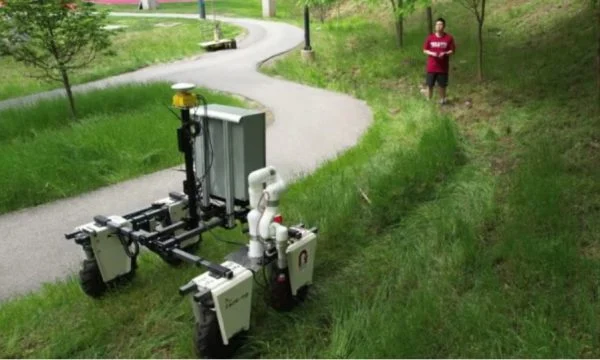 Ja një robot autonom që shkatërroi insektet pushtuese