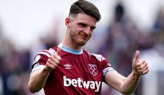 Tre yje të Arsenalit nxirren në shitje për ta bler Declan Ricen