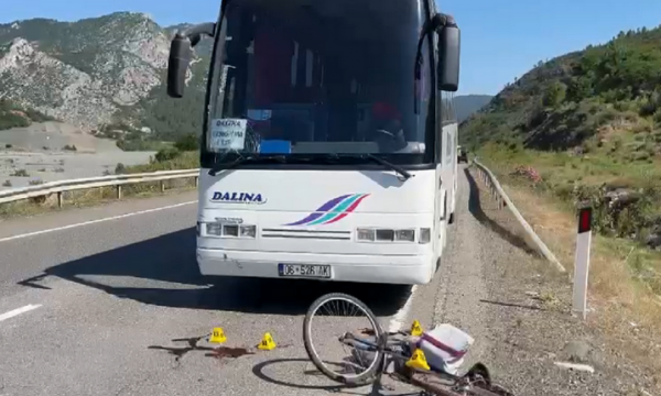 Zbulohet identiteti i biçiklistit i cili u godit për vdekje nga autobusi me targa të Kosovës