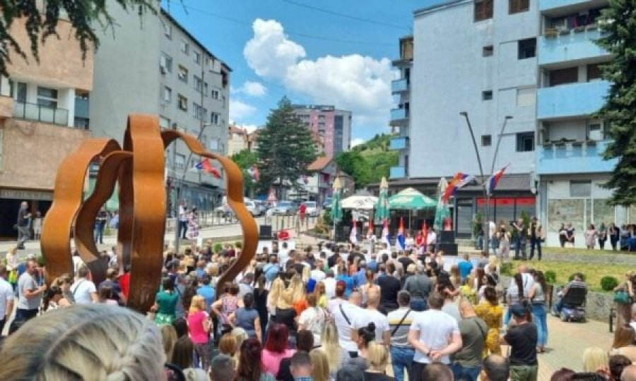  Ka nisur  tubimi në Mitrovicë të Veriut, pritet të lexohet edhe deklarata e Vidovdanit