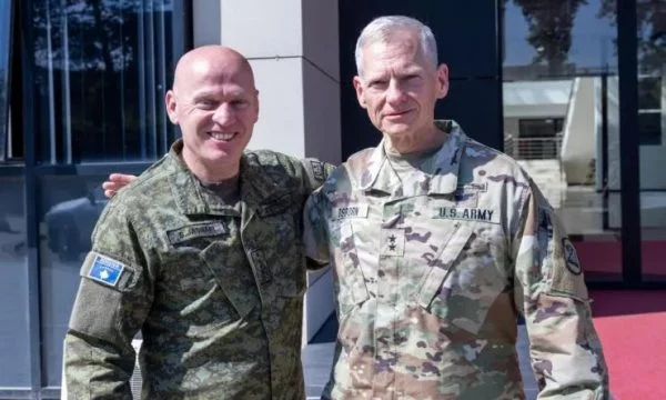 Komandanti i Gardës Kombëtare të Iowa-s viziton Forcën e Sigurisë së Kosovës