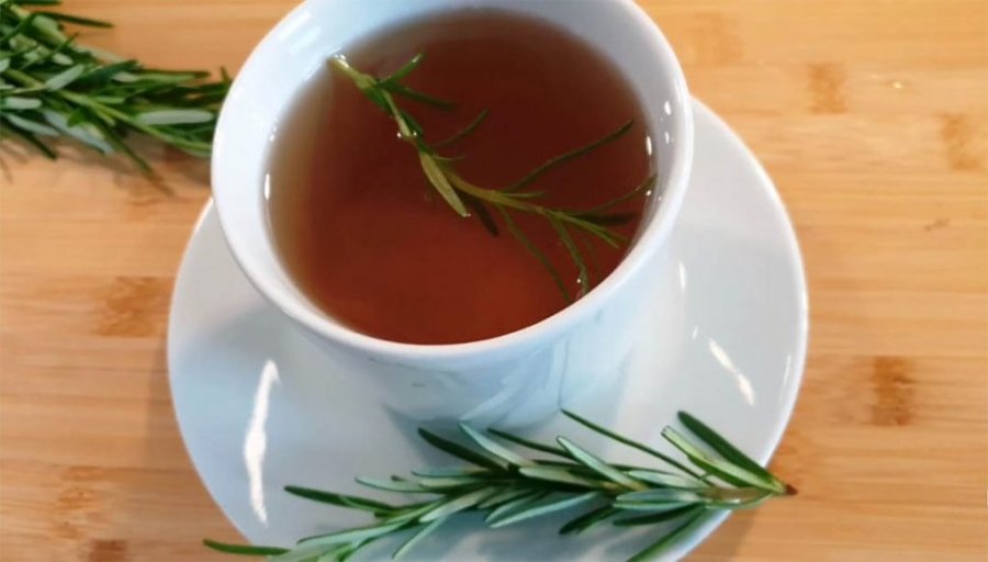 Shpëtimi në gotë: Përgatiteni çajin e ftohtë, i cili mposht stresin dhe inflamacionet