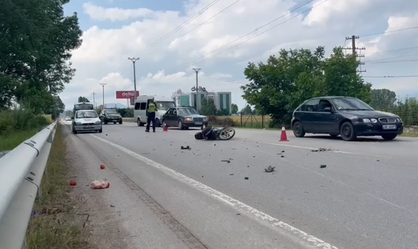 Motori del nga rruga në Korçë, vdes shoferi 60 vjeçar