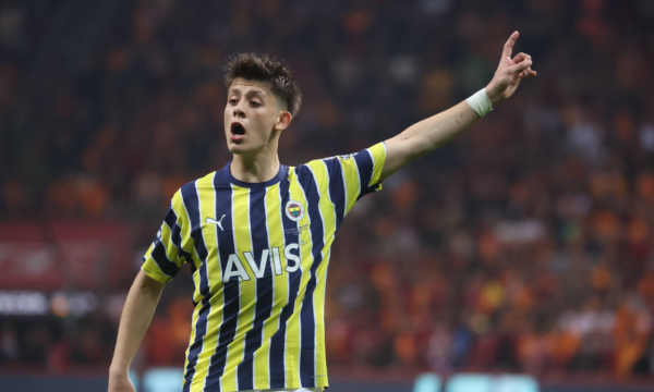 Barcelona, favorite për transferimin e Arda Guler