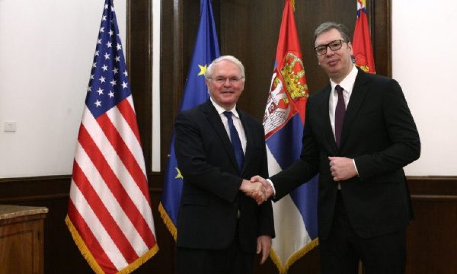 Vuçiq tregon se çka foli me Hill-in për Kosovën,