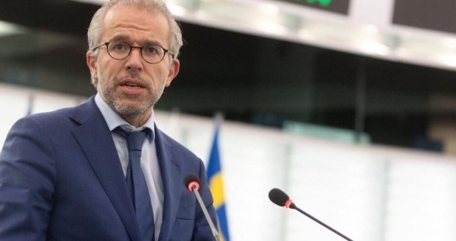 Reuten: Duhet ta rishikojmë procesin e dialogut mes Kosovës dhe Serbisë