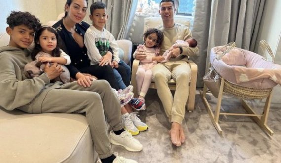 Ronaldo i paguan punëtorët nga 6000 euro në muaj, por kontrata ka edhe këto kushte të frikshme