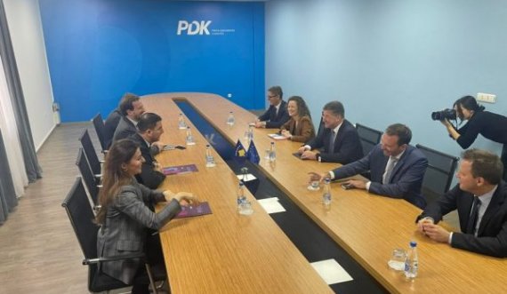 Lajçak takohet me kryetarin e PDK-së