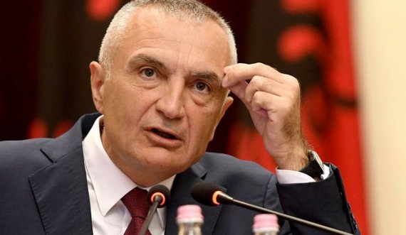 Ilir Meta i bashkohet protestës: Sali Berisha është në zemrat e të gjithëve