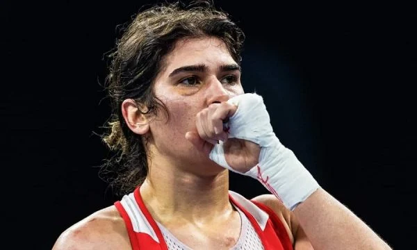 Donjeta Sadiku e shkatërruar, i mohohet për herë të tretë pjesëmarrja në Botërorin e boksit