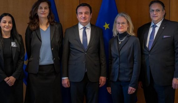 Kurti në Strasbourg takohet me eurodeputeten Geese